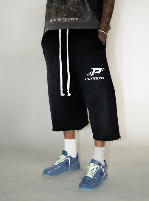 BAGGY DESIGNER SHORTS